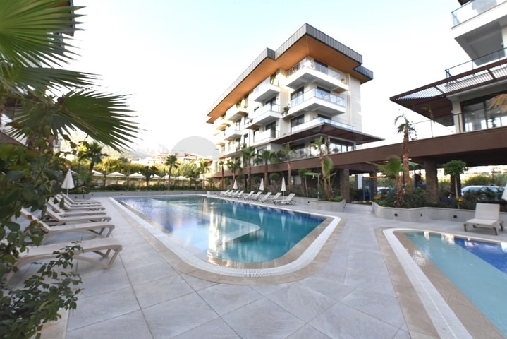 شقة 1+1 في مجمع جديد مع بنية تحتية في منطقة أوبا 