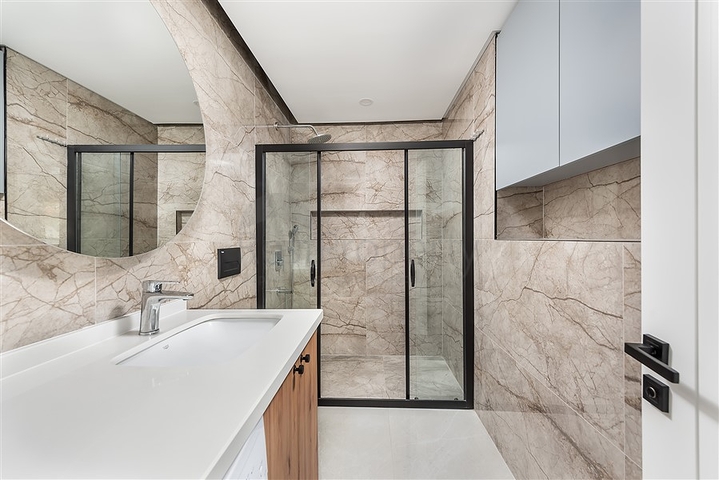 شقة 1+1 في مجمع جديد مع بنية تحتية في منطقة أوبا 