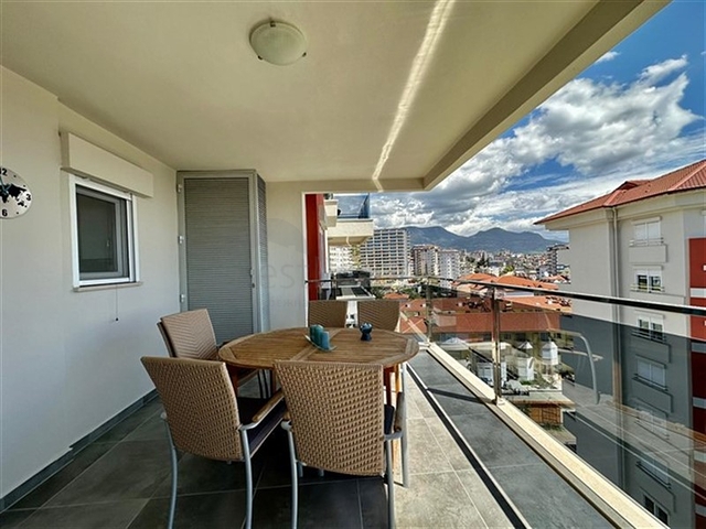 شقة 2+1 مع إطلالة جميلة على البحر