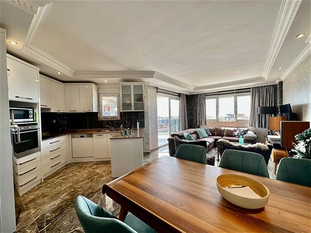 شقة 2+1 مع إطلالة جميلة على البحر