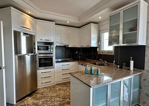 شقة 2+1 مع إطلالة جميلة على البحر