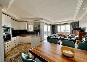 شقة 2+1 مع إطلالة جميلة على البحر