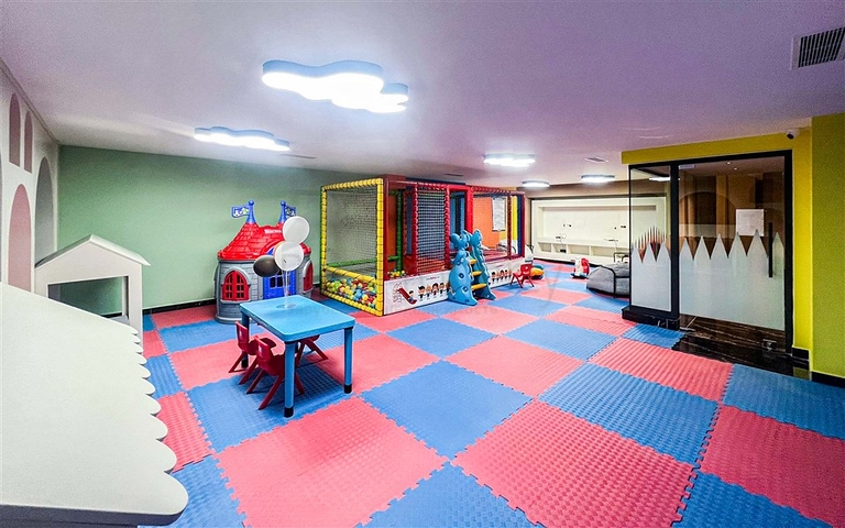 شقة 2 + 1 في منطقة أوبا