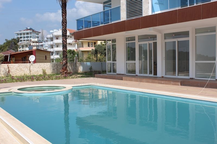 شقق بتصاميم مختلفة ضمن مجمع حديث في افسلار 