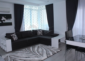 شقق بتصاميم مختلفة ضمن مجمع حديث في افسلار 