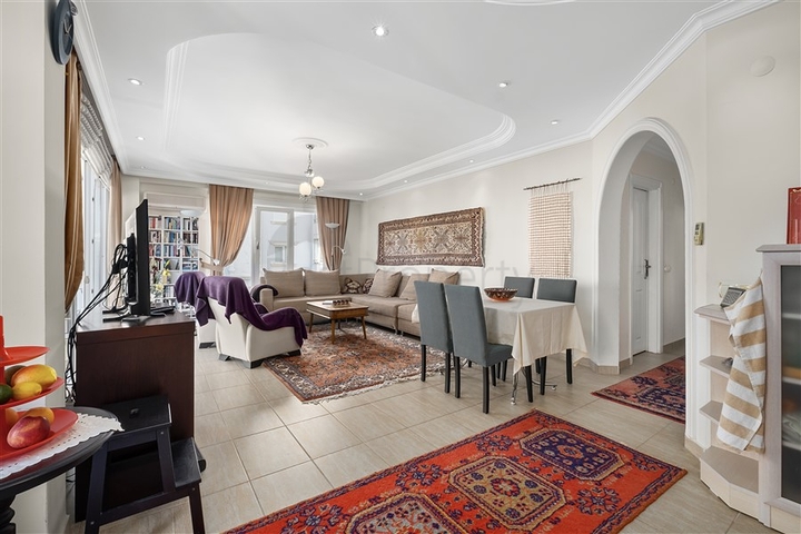 شقة مفروشة 2 + 1 في أحد مجمعات سيكجيلي السكنية