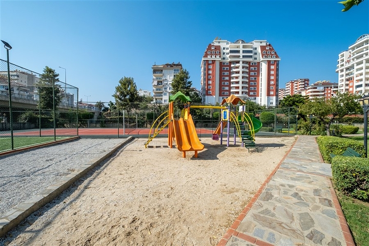 شقة مفروشة 2 + 1 في أحد مجمعات سيكجيلي السكنية