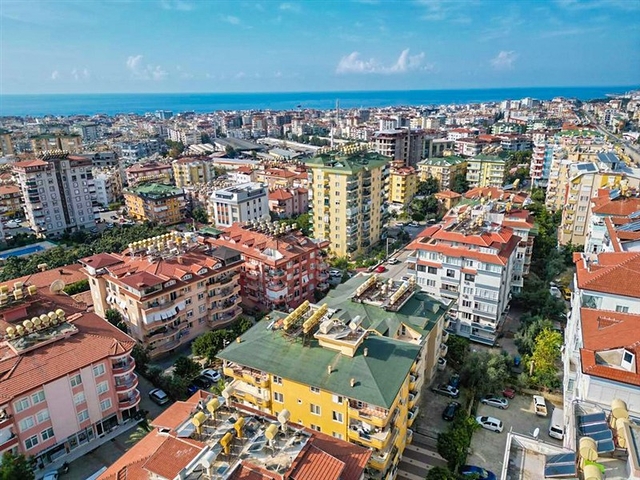 3 + 2 شقة مخطط الطابق في المنطقة الوسطى من ألانيا