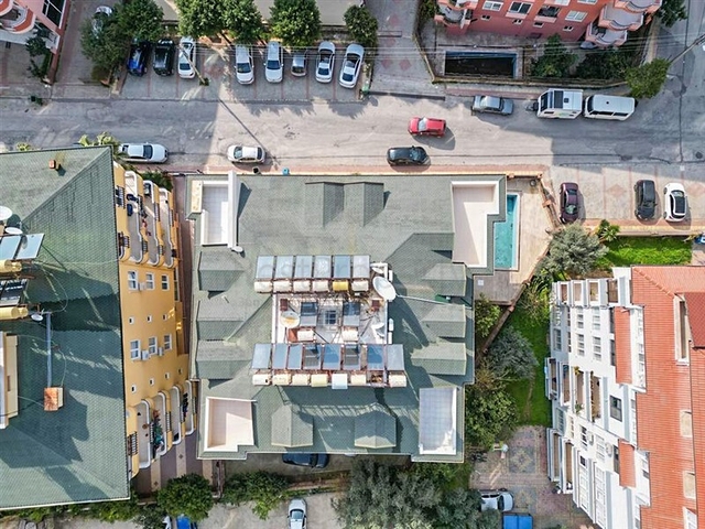 3 + 2 شقة مخطط الطابق في المنطقة الوسطى من ألانيا