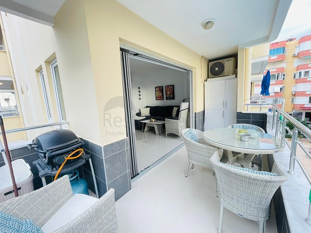 شقة 100 متر من البحر مع تخطيط 1 + 1 في منطقة النخبة من أوبا