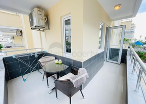 شقة 100 متر من البحر مع تخطيط 1 + 1 في منطقة النخبة من أوبا