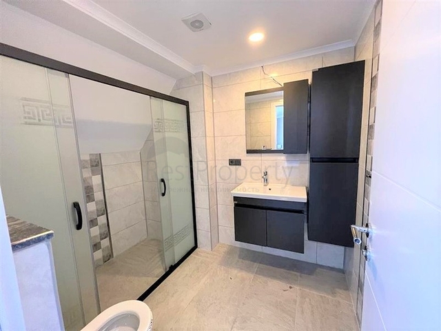 بنتهاوس واسع 4 + 1 في وسط ألانيا مع إطلالة على القلعة