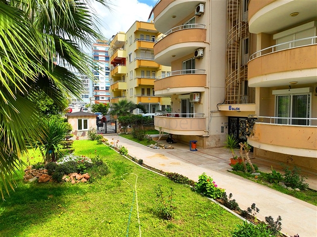 بنتهاوس واسع 3 + 1 في منطقة محمودلار