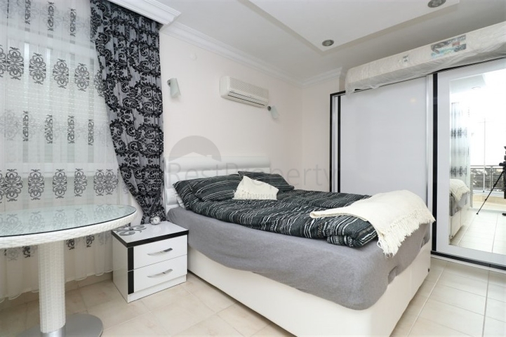 بنتهاوس 3 + 1 مع إطلالات خلابة على البحر في منطقة بكتاش الخلابة