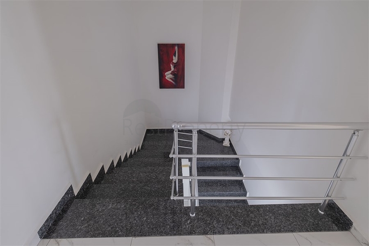 بنتهاوس 3+1 مطل على البحر في منطقة سيكجيلي