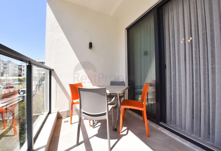 شقة 1+1 على بعد 300 متر فقط من شاطئ كليوباترا