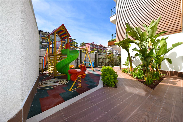 شقة 1+1 على بعد 300 متر فقط من شاطئ كليوباترا