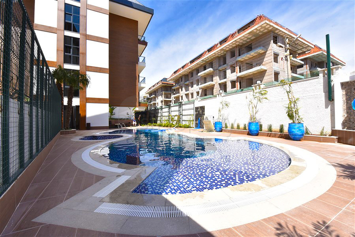 شقة 1+1 على بعد 300 متر فقط من شاطئ كليوباترا