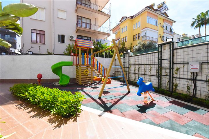 شقة 1+1 على بعد 300 متر فقط من شاطئ كليوباترا