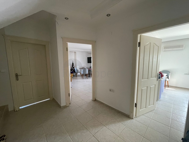 بنتهاوس 4 + 1 في مجمع مع الحد الأدنى من البنية التحتية في منطقة محمودلار