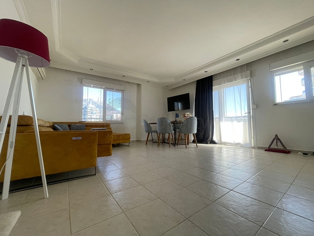 بنتهاوس 4 + 1 في مجمع مع الحد الأدنى من البنية التحتية في منطقة محمودلار