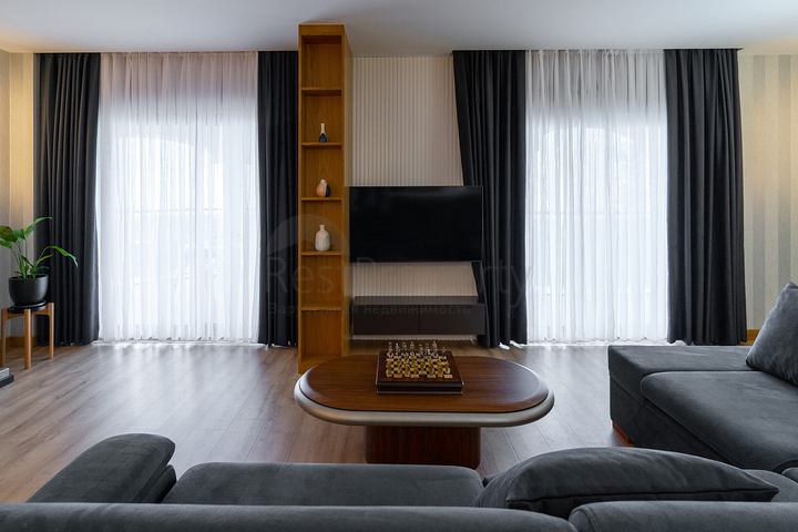 فيلا 4+1 في منطقة محمودلار 