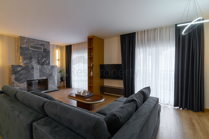 فيلا 4+1 في منطقة محمودلار 