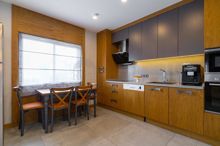 فيلا 4+1 في منطقة محمودلار 