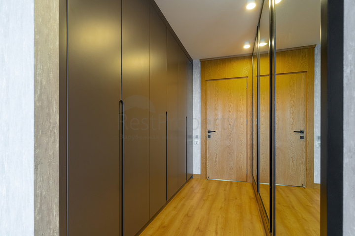 فيلا 4+1 في منطقة محمودلار 