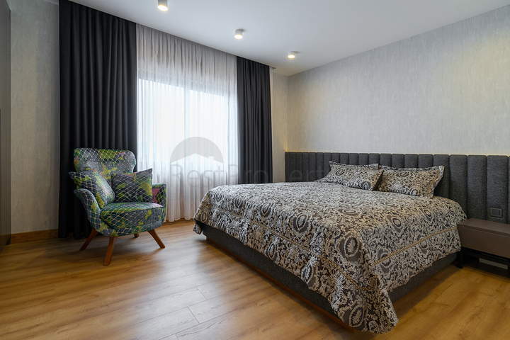 فيلا 4+1 في منطقة محمودلار 