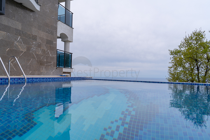 فيلا 4+1 في منطقة محمودلار 