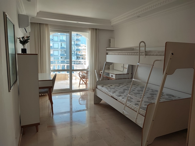 شقة عائلية 2+1 في منطقة توسمور