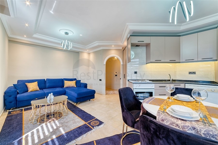 شقة 500 متر من البحر من المالك مع تخطيط 1 + 1 في منطقة توسمور  