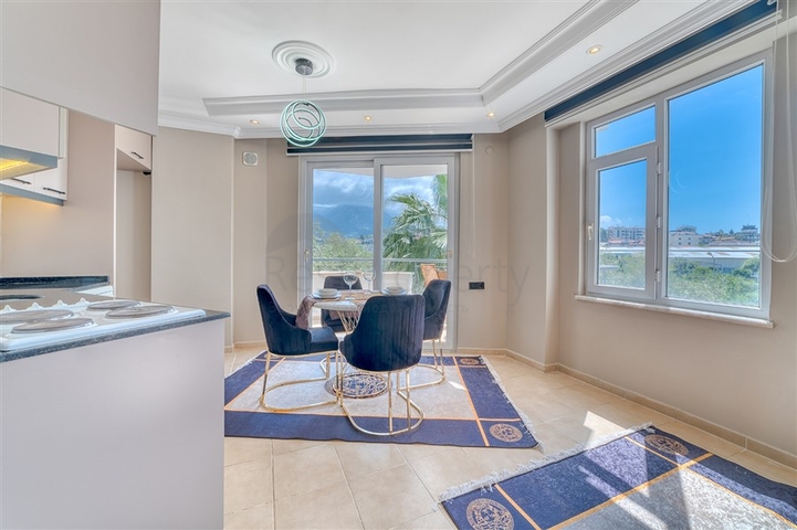 شقة 500 متر من البحر من المالك مع تخطيط 1 + 1 في منطقة توسمور  