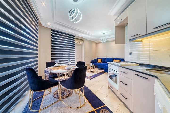 شقة 500 متر من البحر من المالك مع تخطيط 1 + 1 في منطقة توسمور  