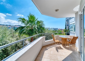 شقة 500 متر من البحر من المالك مع تخطيط 1 + 1 في منطقة توسمور  