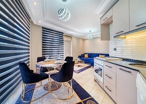 شقة 500 متر من البحر من المالك مع تخطيط 1 + 1 في منطقة توسمور  