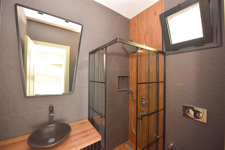 فيلا 4+1 مع إطلالة بانورامية على البحر 