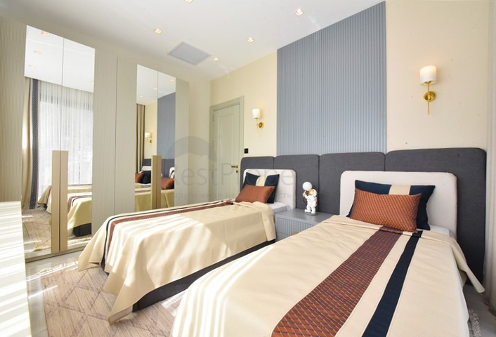 فيلا 4+1 مع إطلالة بانورامية على البحر 