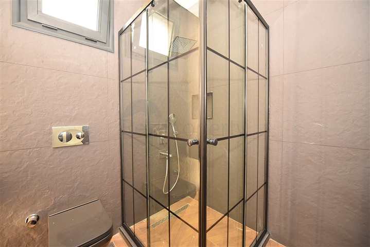 فيلا 4+1 مع إطلالة بانورامية على البحر 