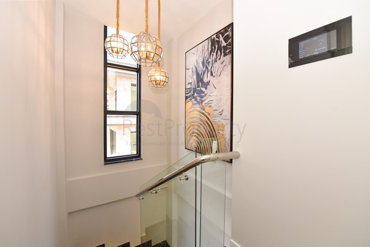 فيلا 4+1 مع إطلالة بانورامية على البحر 