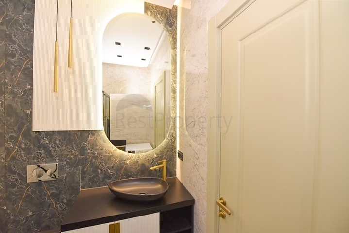 فيلا 4+1 مع إطلالة بانورامية على البحر 