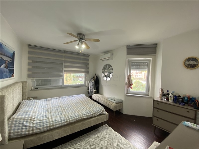 فيلا فسيحة 3 + 1 على بعد 250 متر من البحر في منطقة كوناكلي