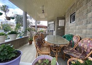 فيلا فسيحة 3 + 1 على بعد 250 متر من البحر في منطقة كوناكلي