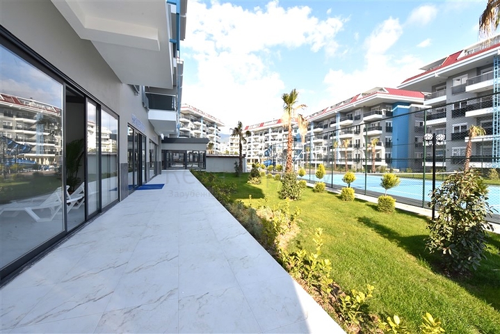 بنتهاوس 2+1 في منطقة كستل ، على بعد 350 متر فقط من البحر 