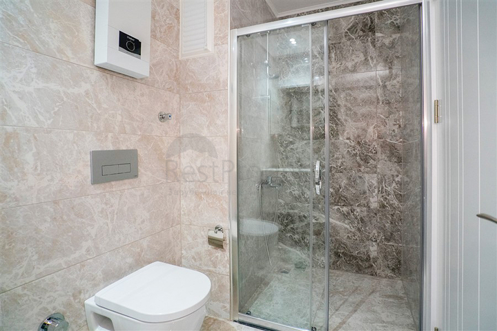 بنتهاوس 2+1 في منطقة كستل ، على بعد 350 متر فقط من البحر 