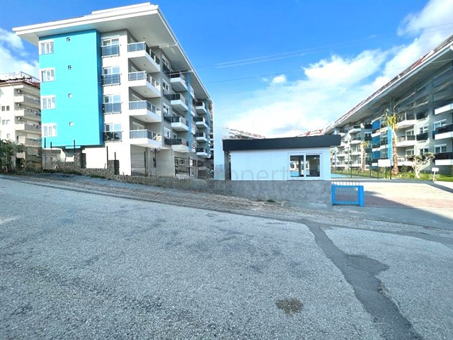 بنتهاوس 2+1 في منطقة كستل ، على بعد 350 متر فقط من البحر 