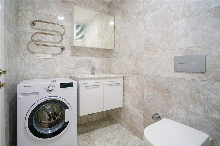 بنتهاوس 2+1 في منطقة كستل ، على بعد 350 متر فقط من البحر 