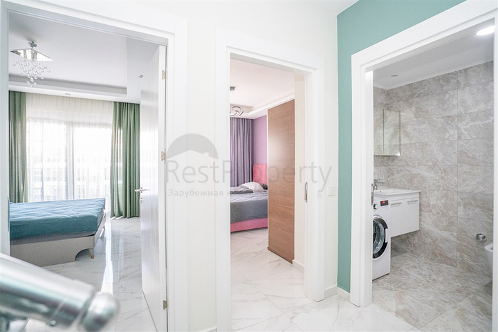 بنتهاوس 2+1 في منطقة كستل ، على بعد 350 متر فقط من البحر 