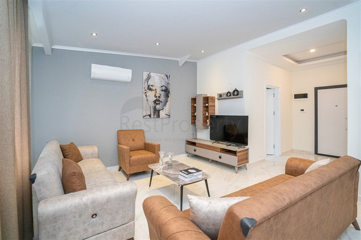 بنتهاوس 2+1 في منطقة كستل ، على بعد 350 متر فقط من البحر 